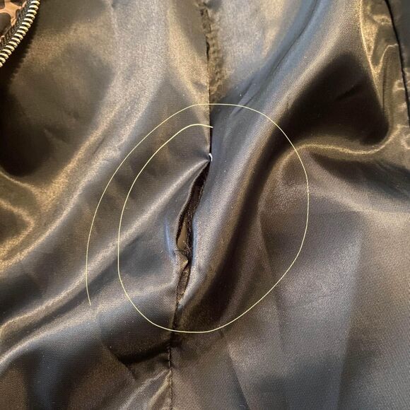 Women’s Via Spiga Down Filled Puffer Jacket 
Size Small - Picture 10 of 10